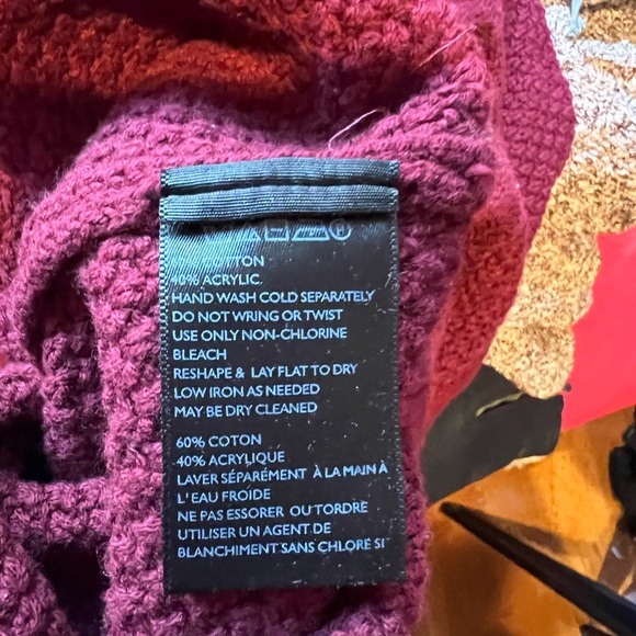 Urban outfitters sweater - Picture 3 of 5